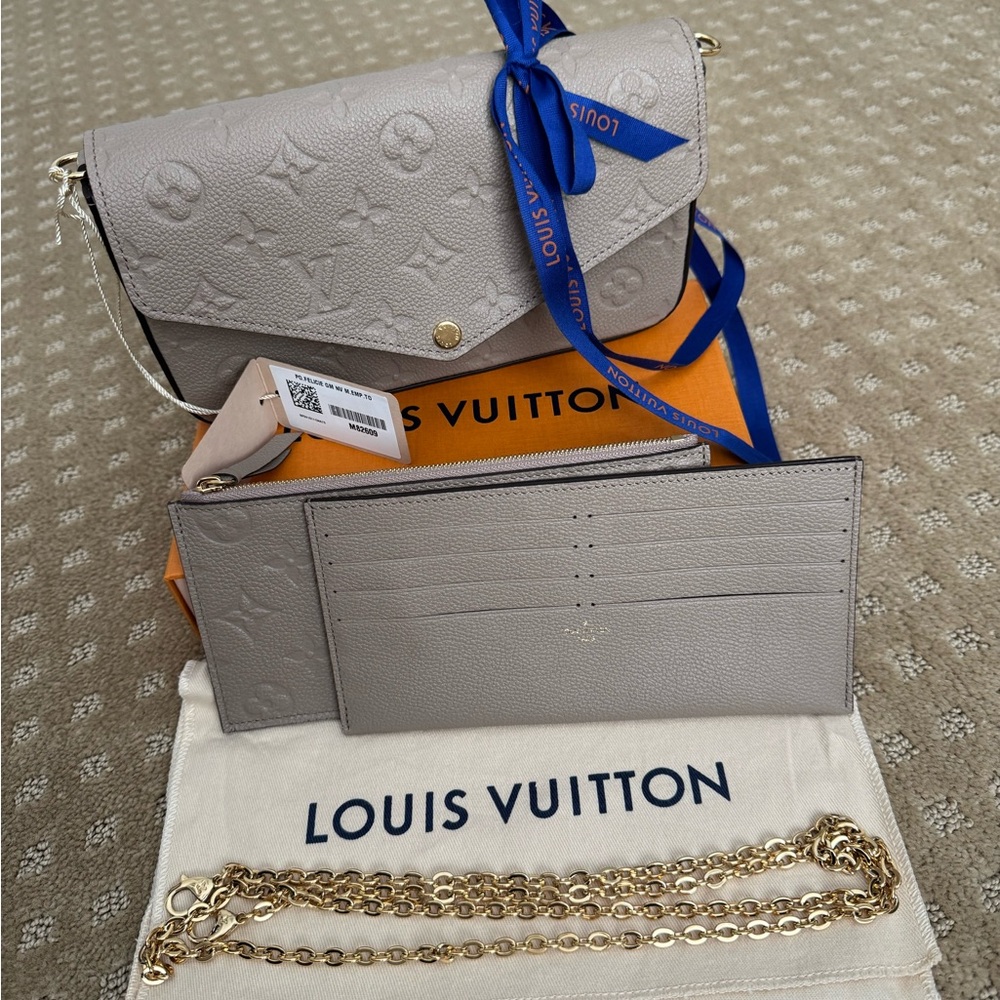 Louis Vuitton Pochette Felicie with Iconic Monogram- Brand New